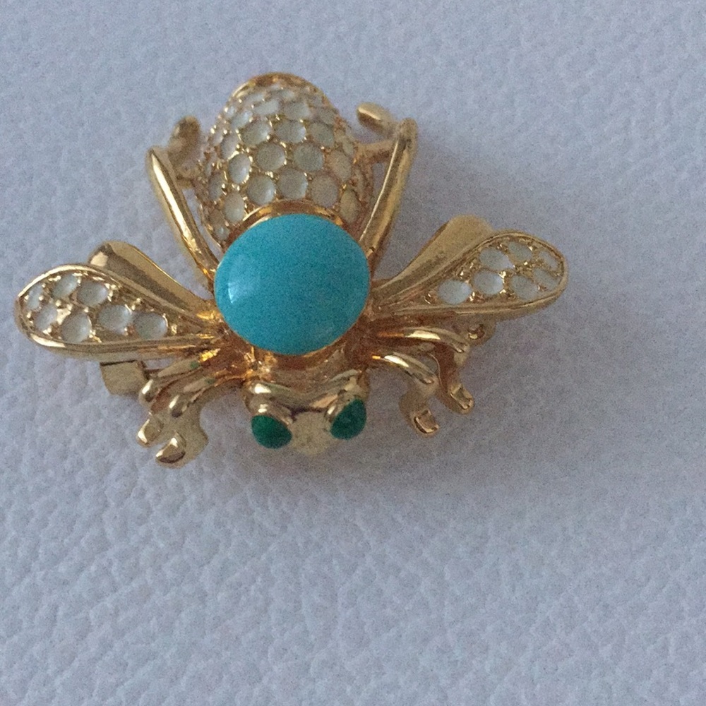 Brooch
